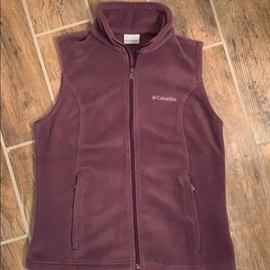 Columbia fleece vest